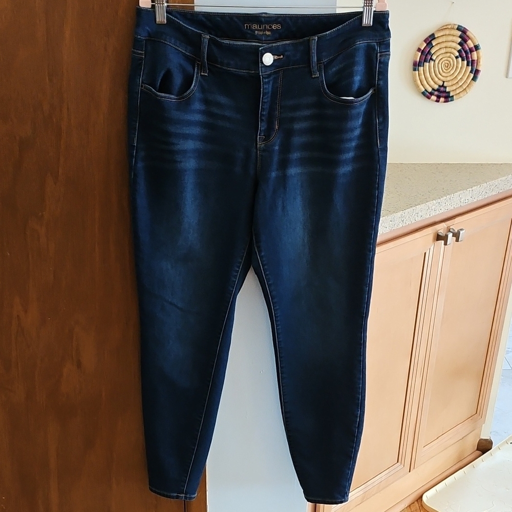 Mid-rise Slim Skinny Fit In Dark Wash NWOT